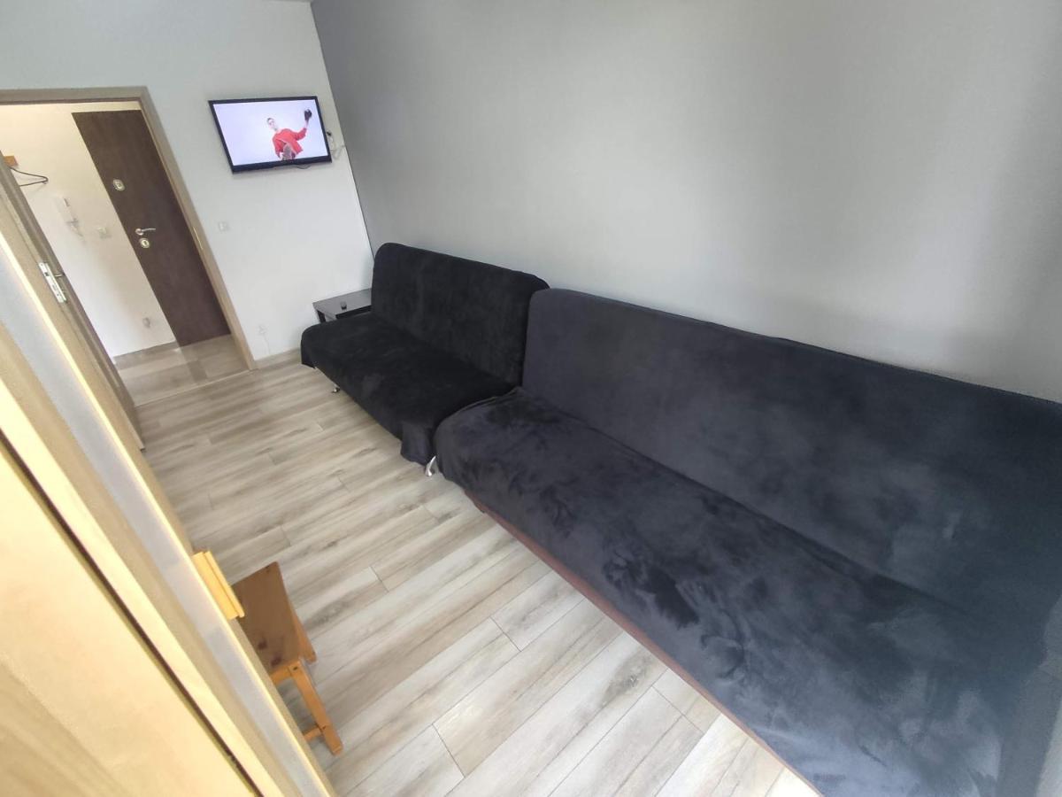 פוזנן 1110 Smialego 39 - Tanie Pokoje W Apartamencie - Samodzielne Zameldowanie - Self Check In מראה חיצוני תמונה